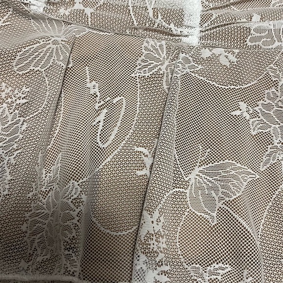 Lace skirt set - Picture 10 of 11